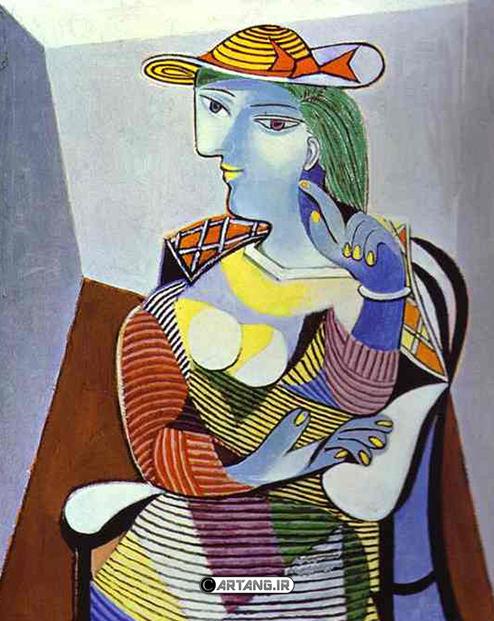 نقاشی کلاسیک از همسر پیکاسو روی میز